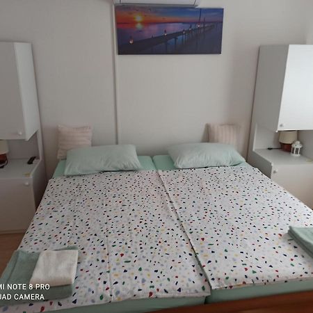 Sunce Apartman Bratkovice 1-8C Apartamento Drače Exterior foto